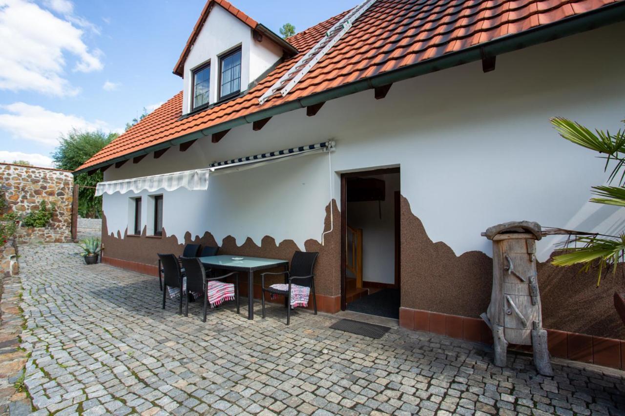 Hajovna Hnevnice Exterior foto
